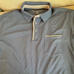 Men’s golf shirt